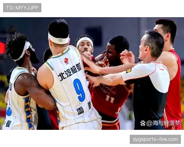 裁判判罚尺度为何在同一犯规中差异巨大？规则背后的难题解析